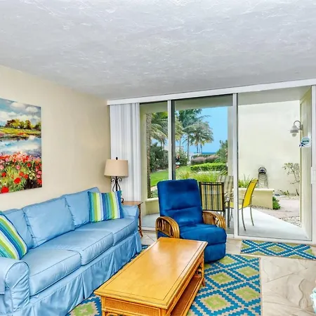 Laplaya 101E-Relax On Your Private Lanai Under The Palms!